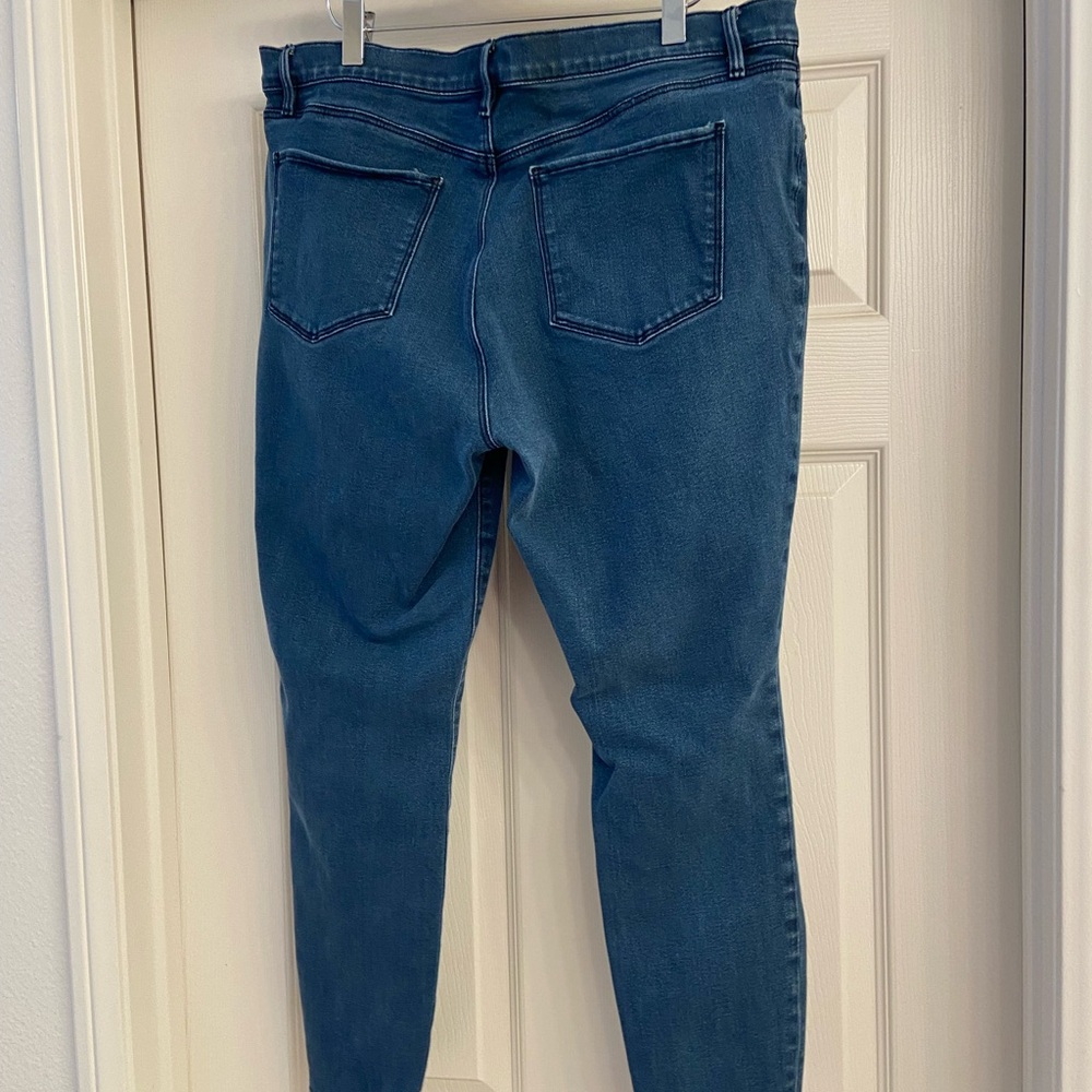 Loft High Rise Skinny Capris - Picture 2 of 4